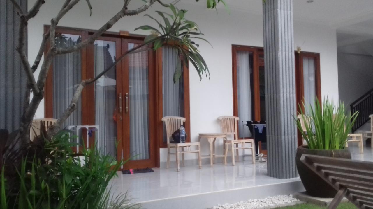 Sanata Yoga Guesthouse Canggu Exteriör bild